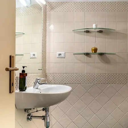 S2 Tower - Dolcevita * Florenz