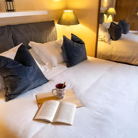 S2 Tower - Dolcevita Apartment *